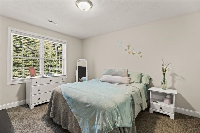 2 Milenas Path 2, Middleboro, MA 02346