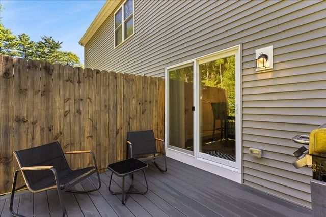 2 Milenas Path 2, Middleboro, MA 02346