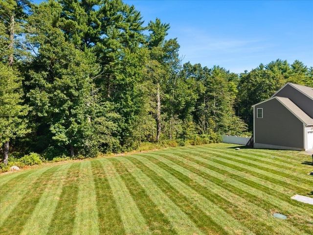 2 Milenas Path 2, Middleboro, MA 02346