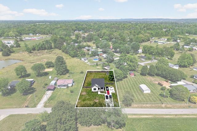 7240 Old Smithville Hwy, S, Sparta, TN 38583