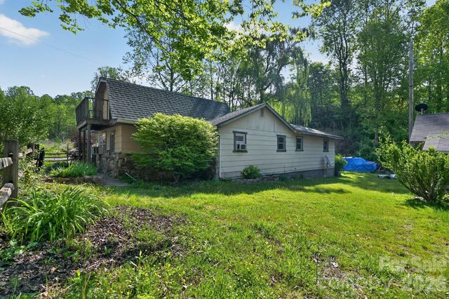 44 Dragonfly Lane, Whittier, NC 28789