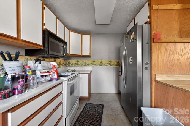 44 Dragonfly Lane, Whittier, NC 28789