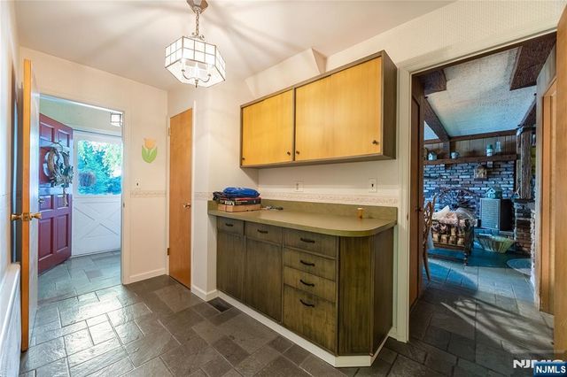 156 Cedar Avenue, Hackensack, NJ 07601