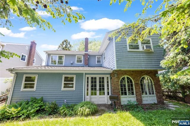 156 Cedar Avenue, Hackensack, NJ 07601