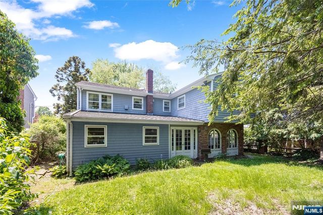 156 Cedar Avenue, Hackensack, NJ 07601