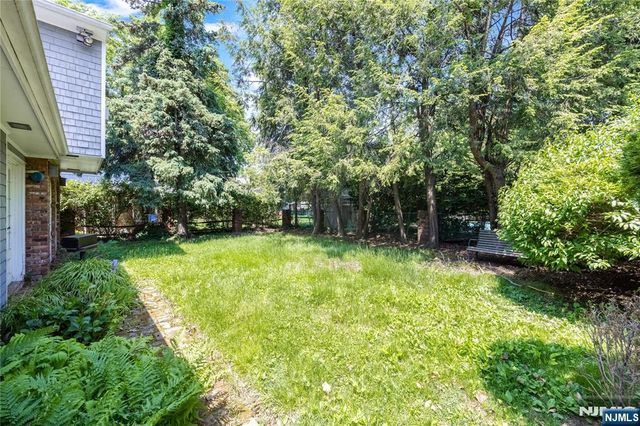 156 Cedar Avenue, Hackensack, NJ 07601