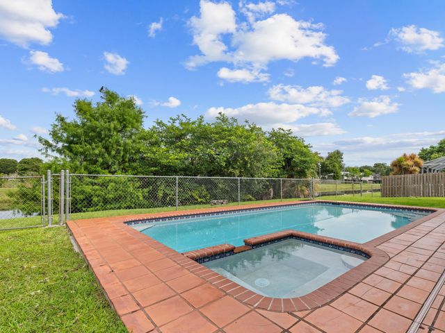 5317 SW 120th Avenue, Cooper City, FL 33330