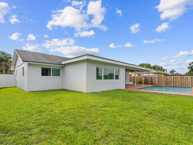 5317 SW 120th Avenue, Cooper City, FL 33330