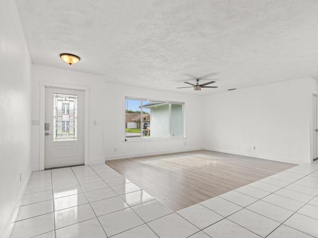 5317 SW 120th Avenue, Cooper City, FL 33330