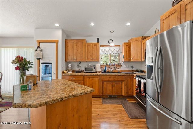 32811 N 14th AVE, Spirit Lake, ID 83869