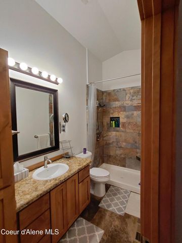 32811 N 14th AVE, Spirit Lake, ID 83869