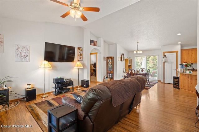 32811 N 14th AVE, Spirit Lake, ID 83869
