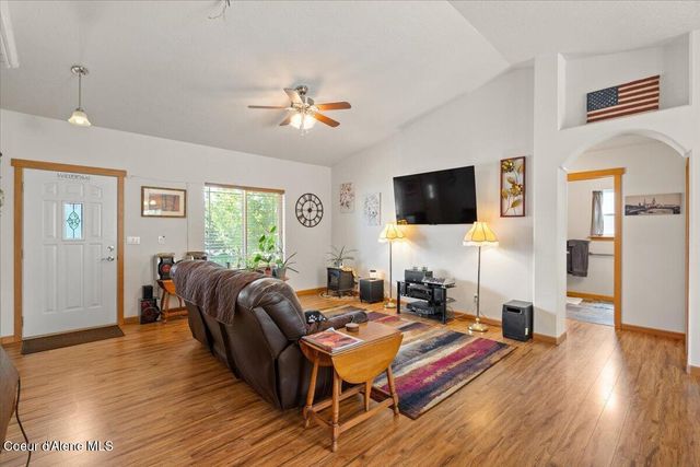 32811 N 14th AVE, Spirit Lake, ID 83869