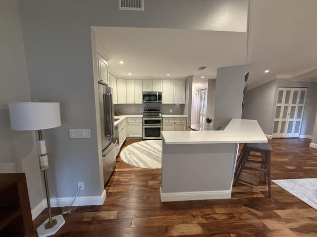 5560 Coach House Cir C, Boca Raton, FL 33486