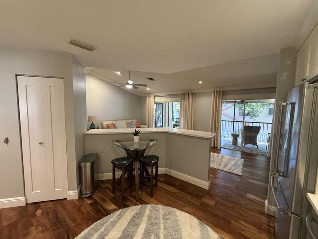 5560 Coach House Cir C, Boca Raton, FL 33486