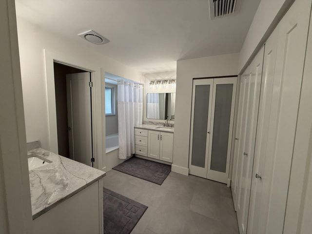 5560 Coach House Cir C, Boca Raton, FL 33486