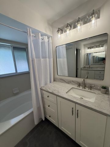 5560 Coach House Cir C, Boca Raton, FL 33486