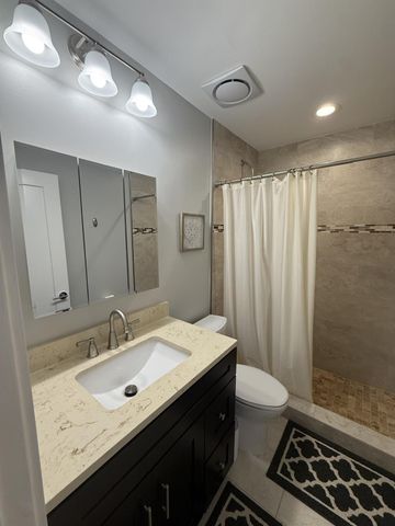 5560 Coach House Cir C, Boca Raton, FL 33486