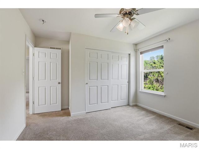 255 Winding Bluffs Court, Fenton, MO 63026