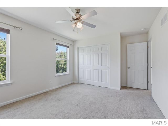 255 Winding Bluffs Court, Fenton, MO 63026