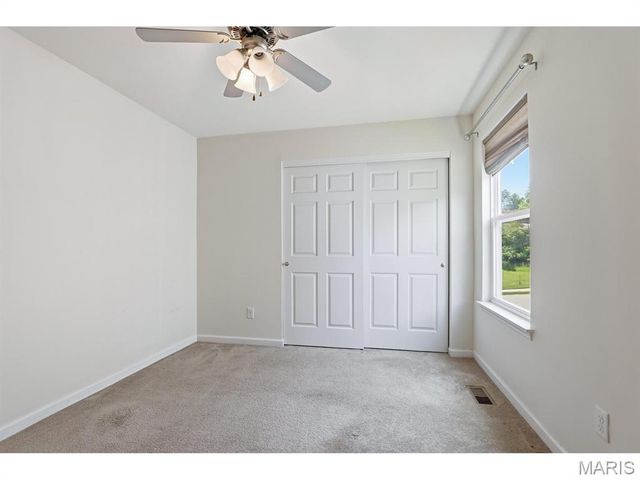 255 Winding Bluffs Court, Fenton, MO 63026
