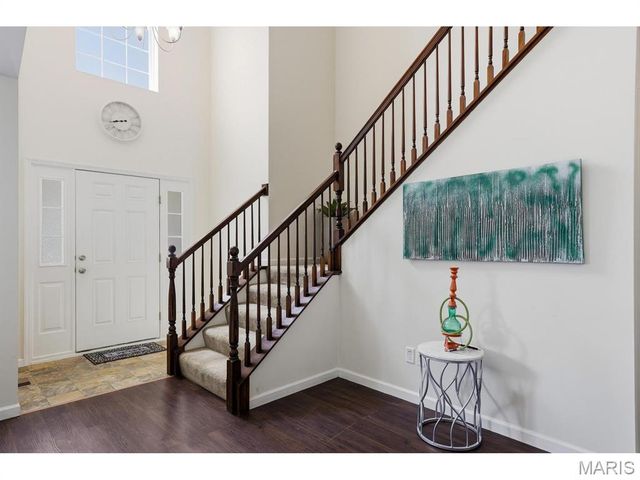 255 Winding Bluffs Court, Fenton, MO 63026