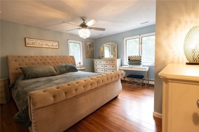 20 Lincoln Drive, North Smithfield, RI 02896