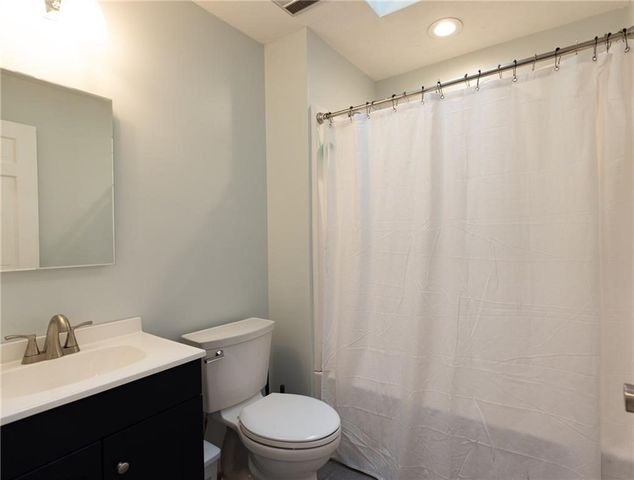 20 Lincoln Drive, North Smithfield, RI 02896