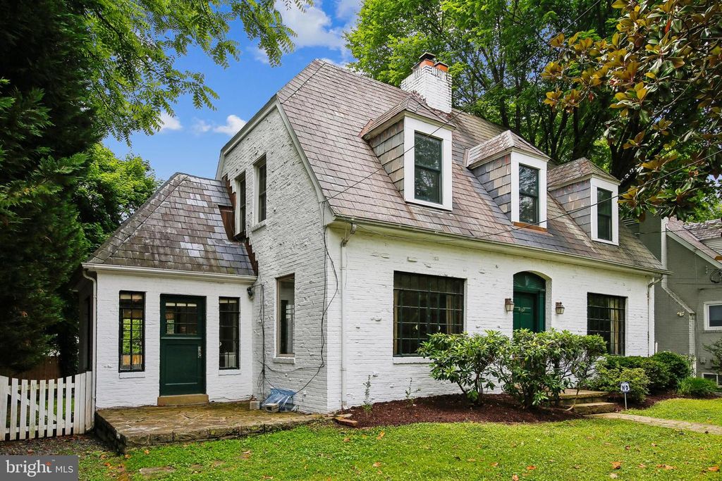 4602 DERUSSEY PKWY, Chevy Chase, MD 20815