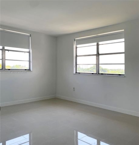 8950 NE 8th Ave 506, Miami, FL 33138