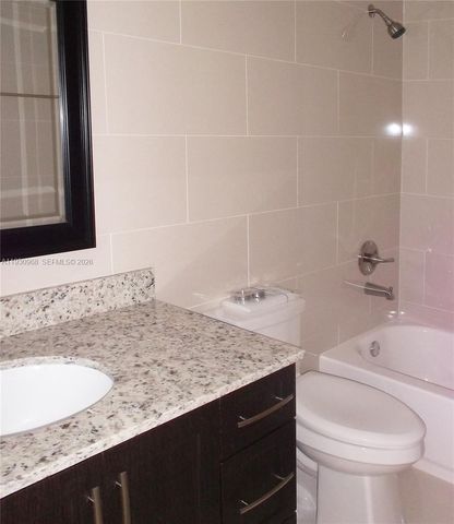 8950 NE 8th Ave 506, Miami, FL 33138