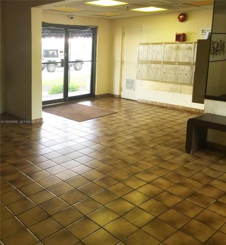 8950 NE 8th Ave 506, Miami, FL 33138