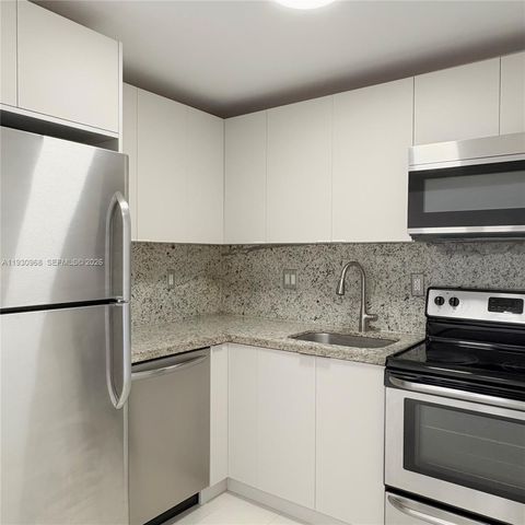 8950 NE 8th Ave 506, Miami, FL 33138