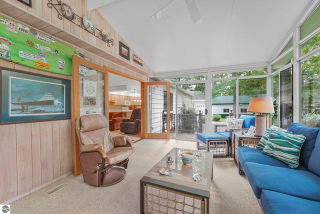 100 Maple Avenue, Frankfort, MI 49635