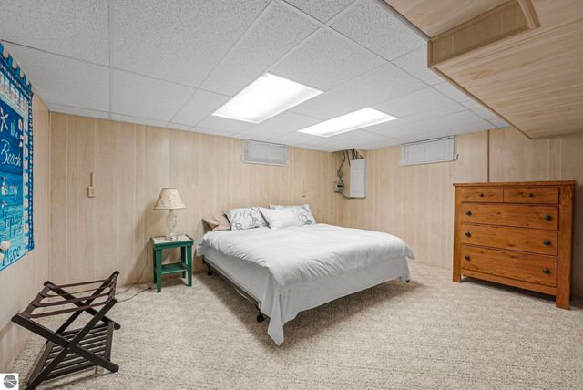 100 Maple Avenue, Frankfort, MI 49635