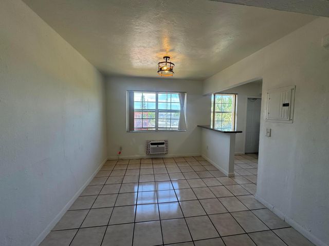 605 84th Street, Miami Beach, FL 33141