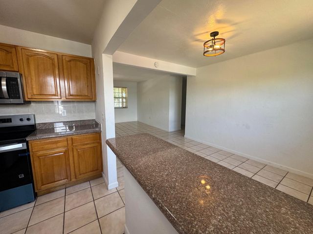 605 84th Street, Miami Beach, FL 33141