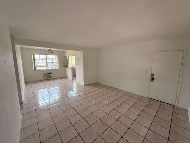 605 84th Street, Miami Beach, FL 33141