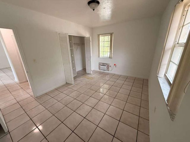 605 84th Street, Miami Beach, FL 33141