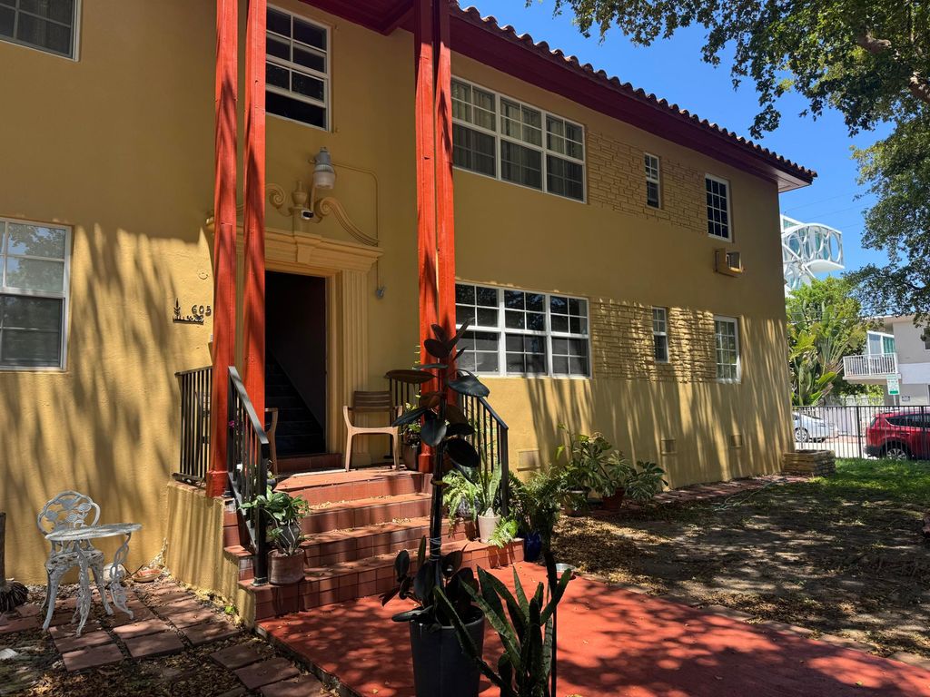 605 84th Street, Miami Beach, FL 33141