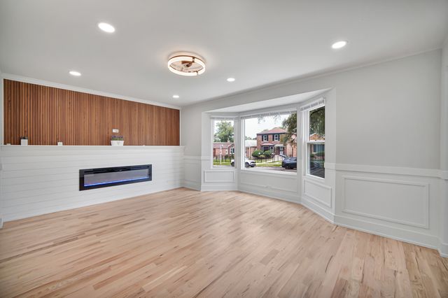 9722 S Ellis Avenue, Chicago, IL 60628