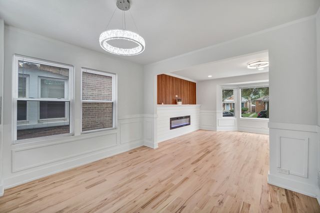 9722 S Ellis Avenue, Chicago, IL 60628