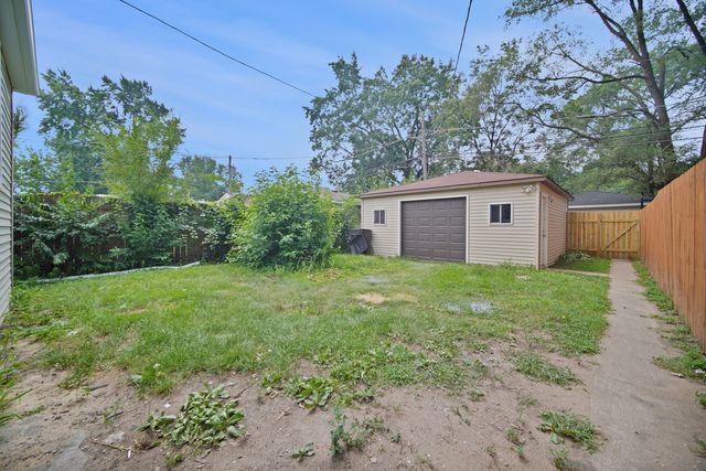9722 S Ellis Avenue, Chicago, IL 60628