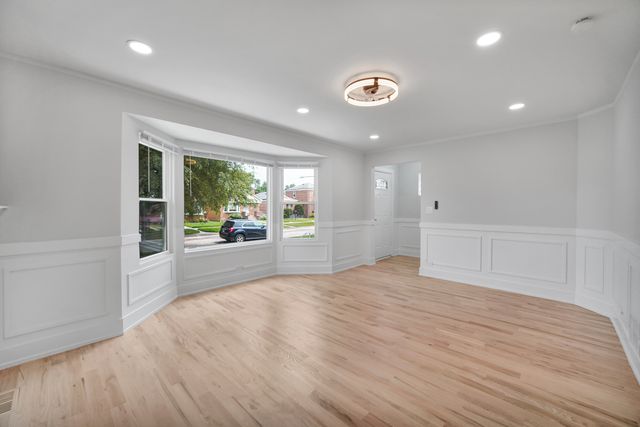 9722 S Ellis Avenue, Chicago, IL 60628