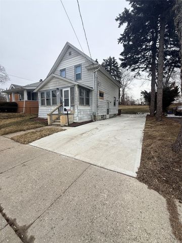 385 Whittemore Street, Pontiac, MI 48342