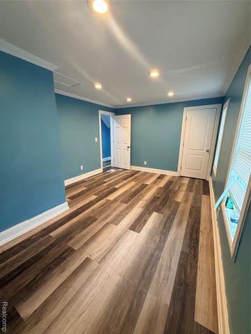 385 Whittemore Street, Pontiac, MI 48342