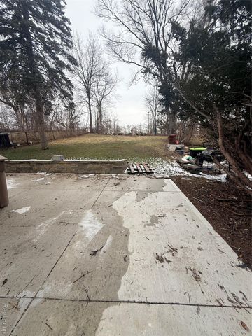 385 Whittemore Street, Pontiac, MI 48342