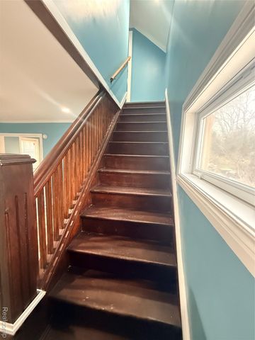 385 Whittemore Street, Pontiac, MI 48342