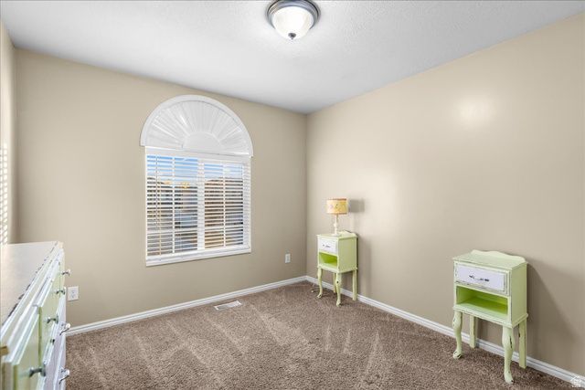 952 W FOXBORO DR, North Salt Lake, UT 84054