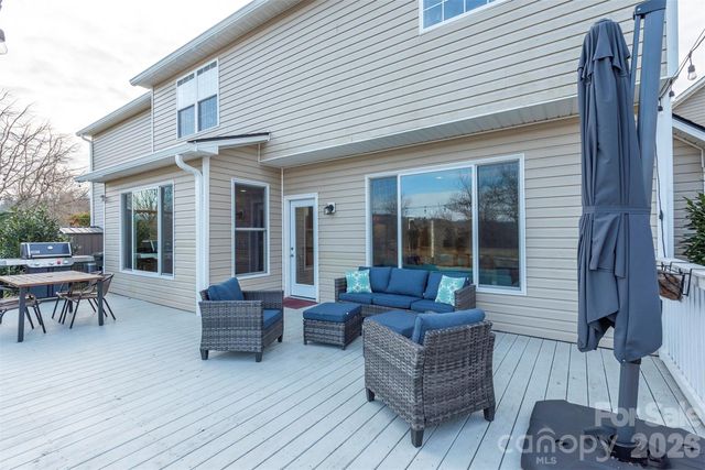 53 Stone River Drive, Asheville, NC 28804